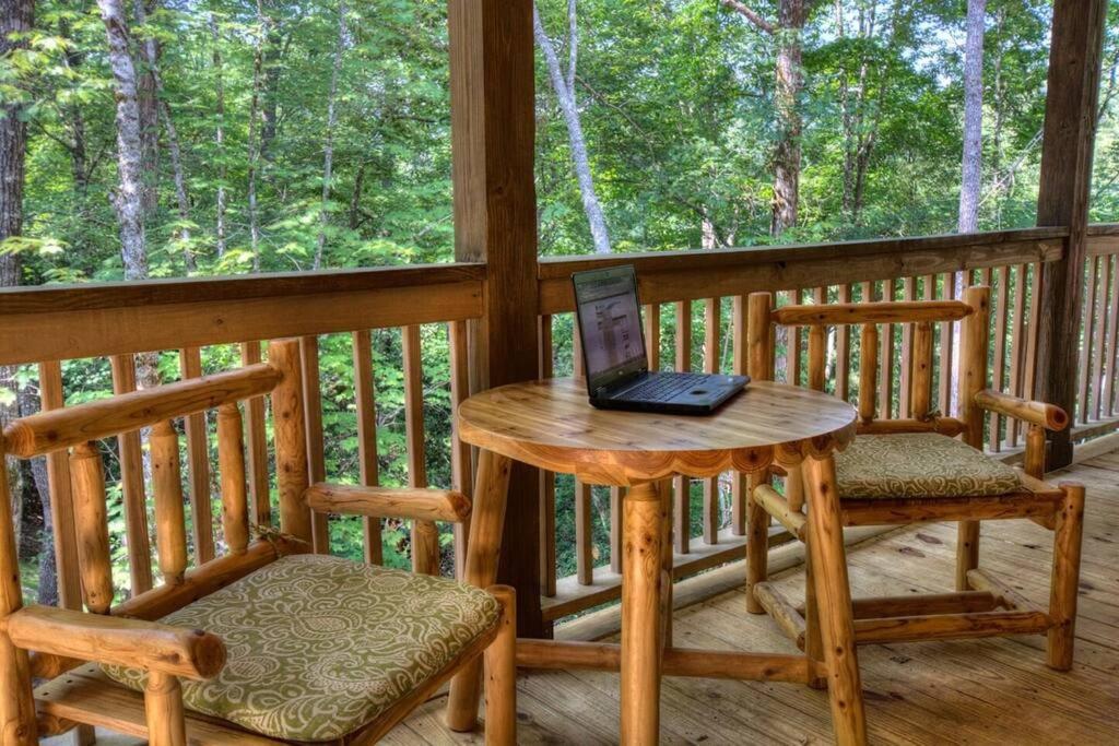 Honeymoon Getaway In Woods Near Noc And Smoky Mtn Rr Villa Брайсън Сити Екстериор снимка